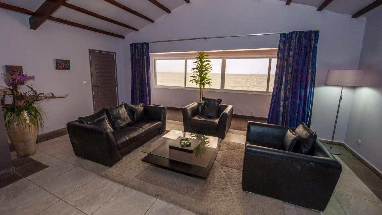 Residence Hoteliere Du Phare Либревиль Экстерьер фото