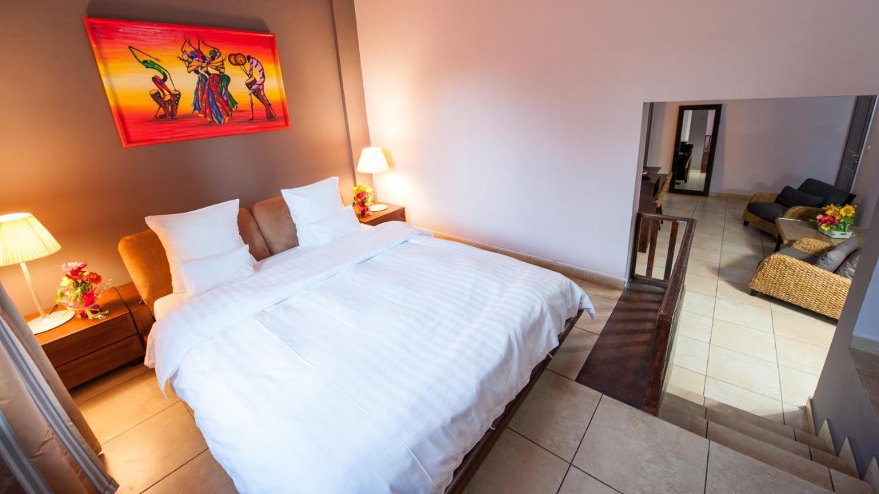 Residence Hoteliere Du Phare Либревиль Экстерьер фото