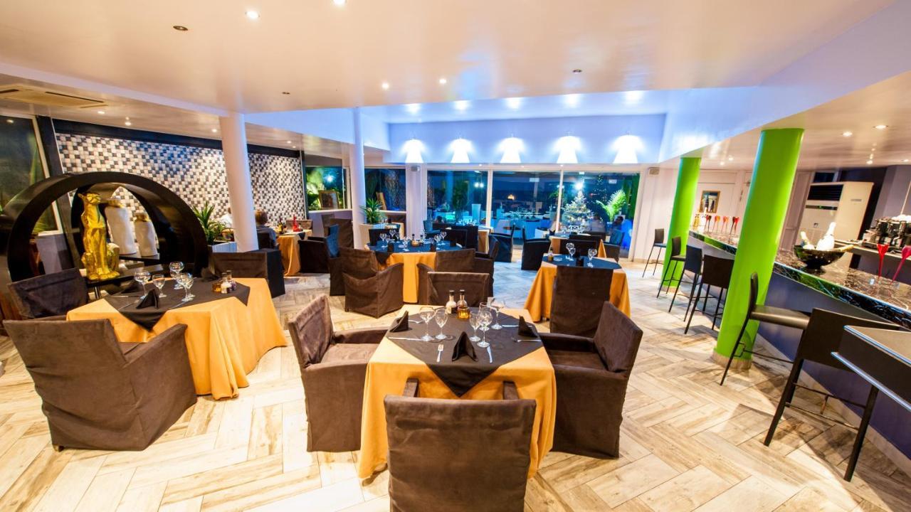 Residence Hoteliere Du Phare Либревиль Экстерьер фото